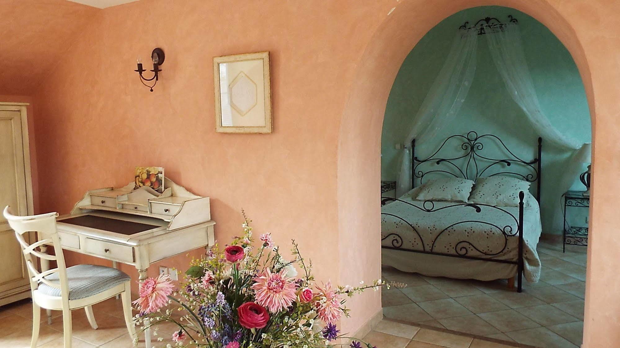 Les Roses De Montherlant المظهر الخارجي الصورة